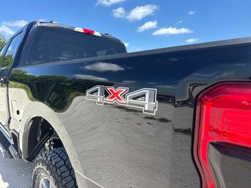 Used 2025 Ford F250 Lariat AWD/4WD image 15