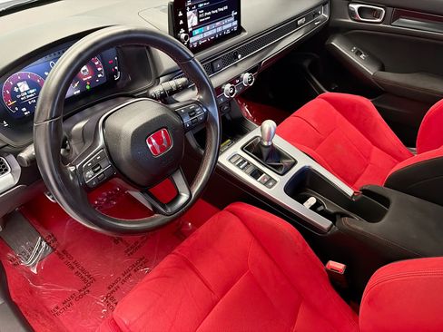 Used 2024 Honda Civic Type R image 7