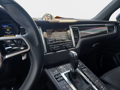 Used 2015 Porsche Macan S AWD/4WD image 23
