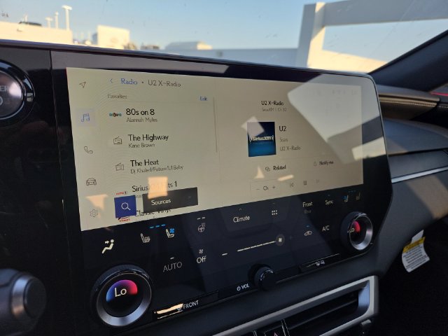 New 2026 Lexus RX 350h AWD/4WD image 16