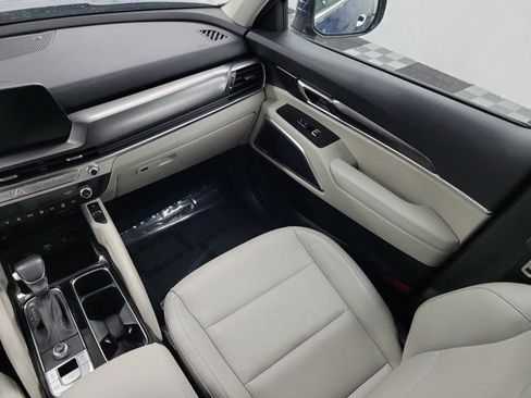 Certified 2024 Kia Telluride S FWD image 15