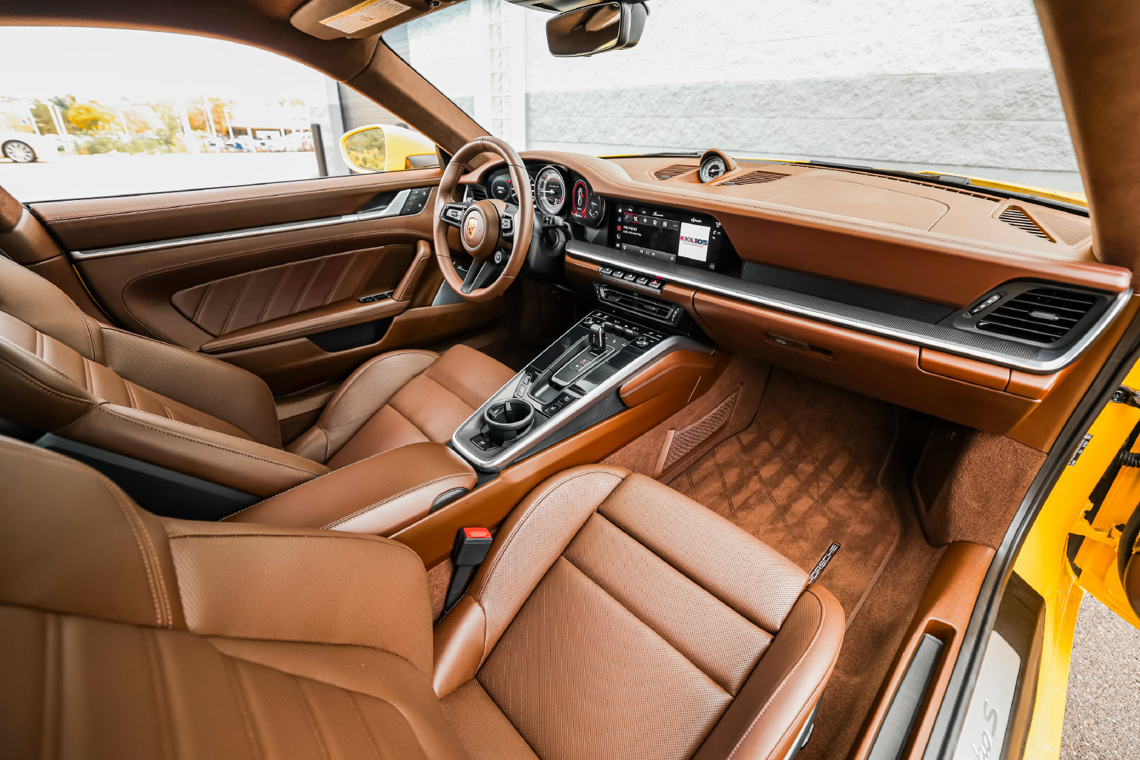 Used 2022 Porsche 911 Turbo S AWD/4WD image 2