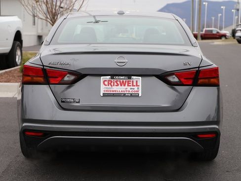 Used 2024 Nissan Altima 2.5 SV image 4