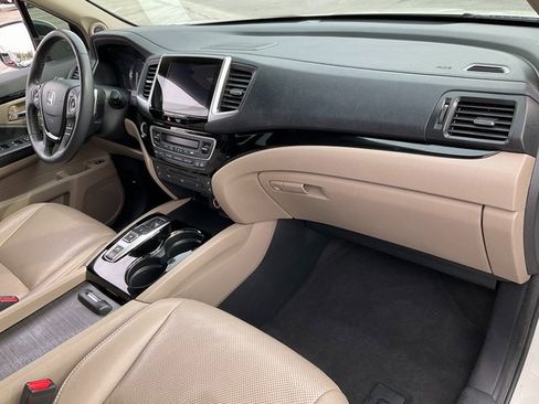 Used 2017 Honda Pilot Elite image 25