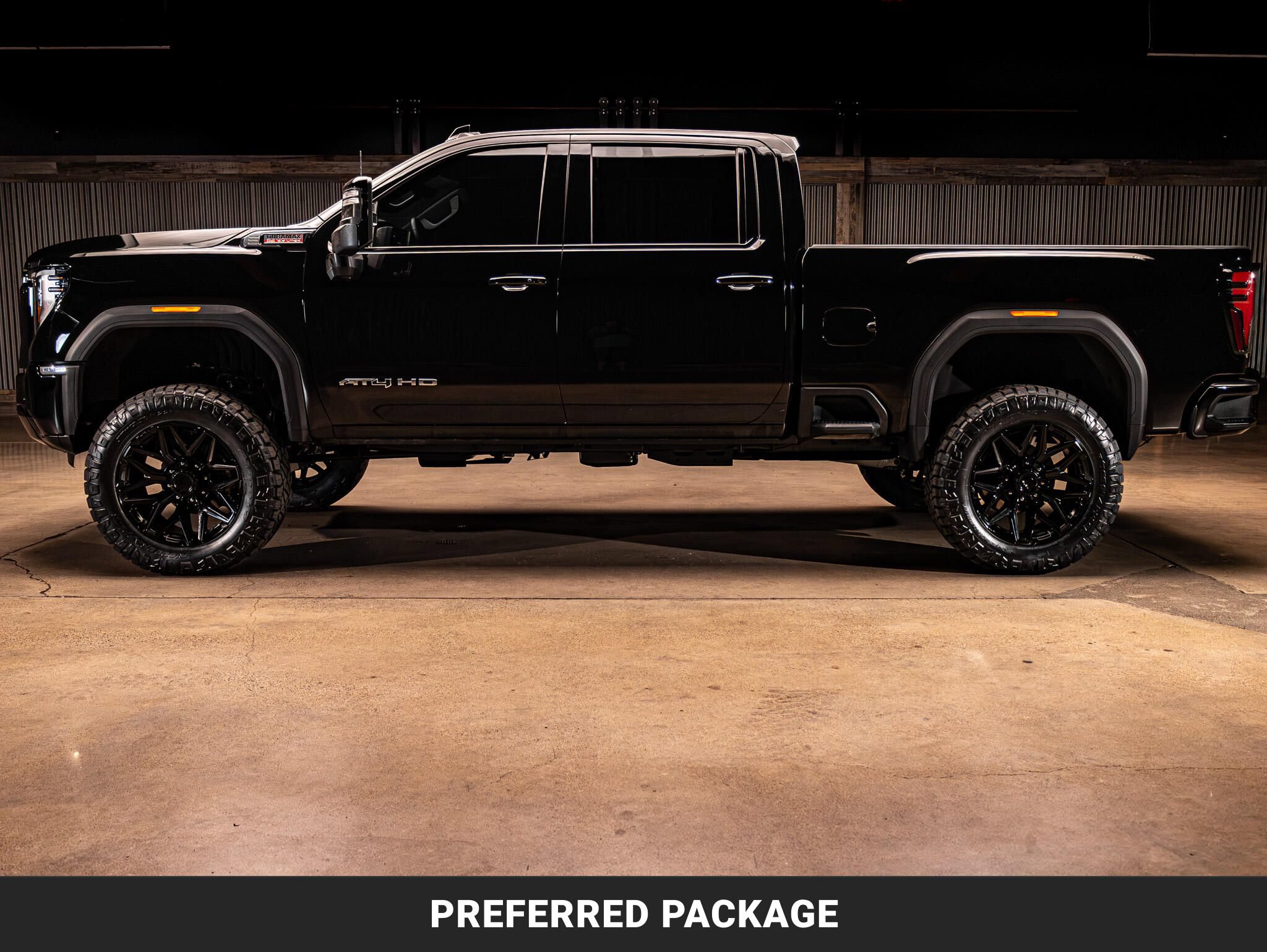 Used 2026 GMC Sierra 2500 AT4 w/ Technology Package AWD/4WD image 6