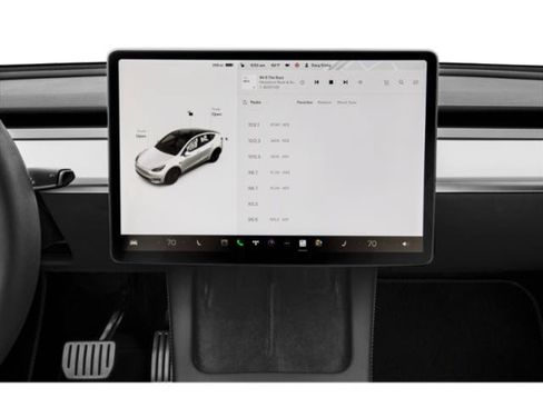 Used 2021 Tesla Model Y Long Range AWD/4WD image 10