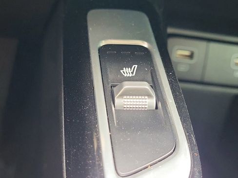 Certified 2022 Kia Sorento SX AWD/4WD image 28