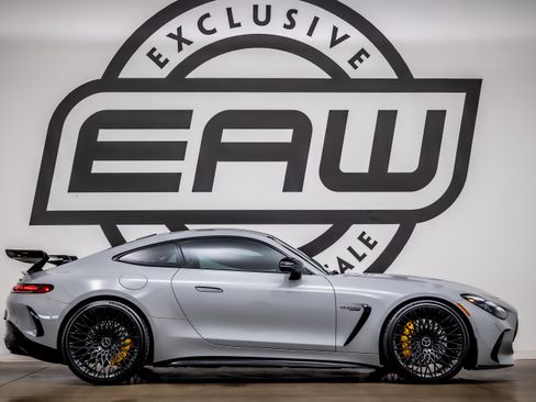 Used 2025 Mercedes-Benz AMG GT 63 image 9