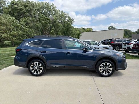 Certified 2023 Subaru Outback Limited AWD/4WD image 7