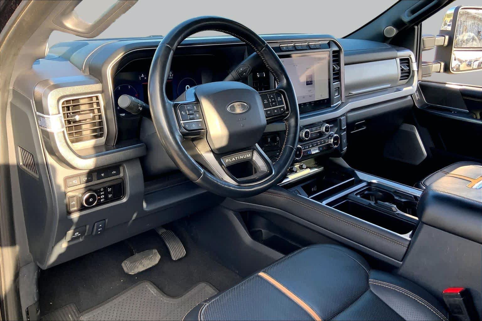 Used 2024 Ford F350 Platinum AWD/4WD image 18