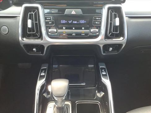 Used 2022 Kia Sorento SX AWD/4WD image 27