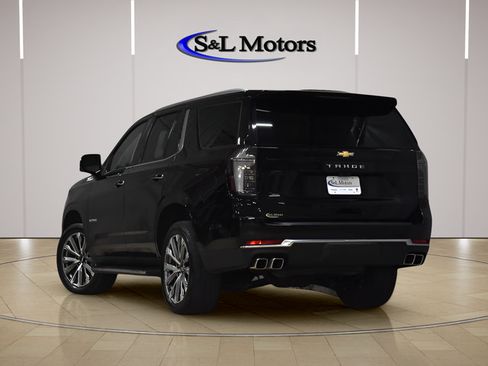 Used 2025 Chevrolet Tahoe High Country AWD/4WD image 4