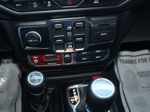 Used 2022 Jeep Gladiator Mojave w/ LED Lighting Group image 8