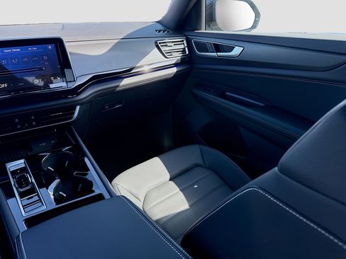 New 2026 Volkswagen Atlas Cross Sport SEL R-Line image 19