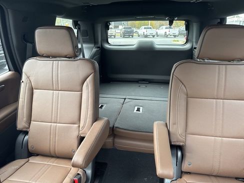 New 2026 Chevrolet Tahoe High Country w/ Sun And Tow Package image 9