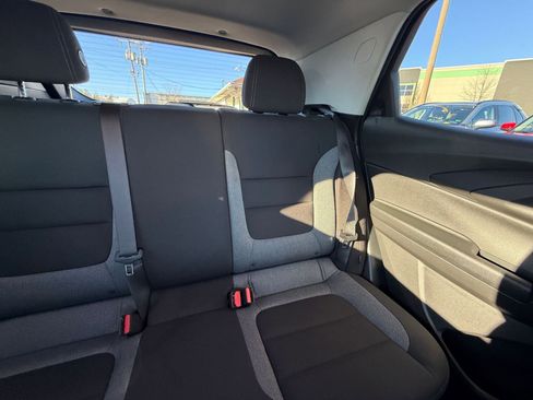 Used 2025 Chevrolet TrailBlazer LT image 35