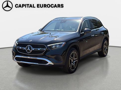 Used 2026 Mercedes-Benz GLC 300 4MATIC image 1