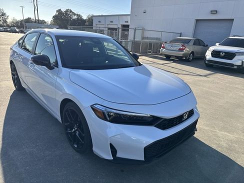 New 2025 Honda Civic Sport image 3