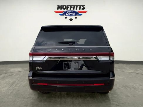 Used 2022 Lincoln Navigator L Reserve AWD/4WD image 4