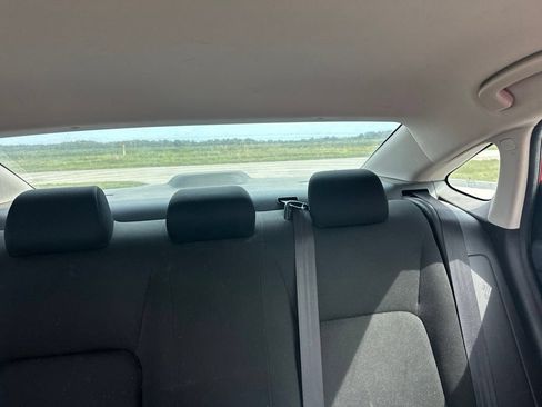 Used 2022 Honda Civic LX image 11