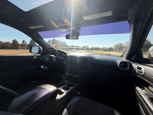 Used 2020 Jeep Grand Cherokee Altitude image 10