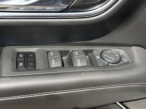 Used 2023 Chevrolet Suburban Z71 AWD/4WD image 9