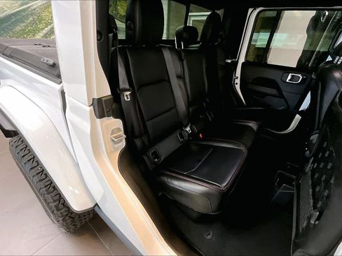 Used 2022 Jeep Gladiator Rubicon w/ LED Lighting Group AWD/4WD image 19