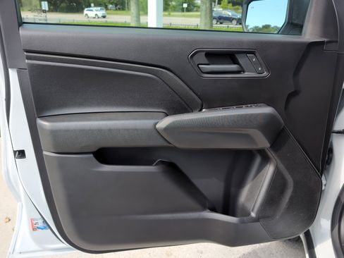 Used 2025 Chevrolet Colorado W/T w/ Advanced Trailering Package AWD/4WD image 14