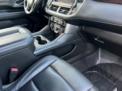 Used 2021 Chevrolet Tahoe Z71 image 17