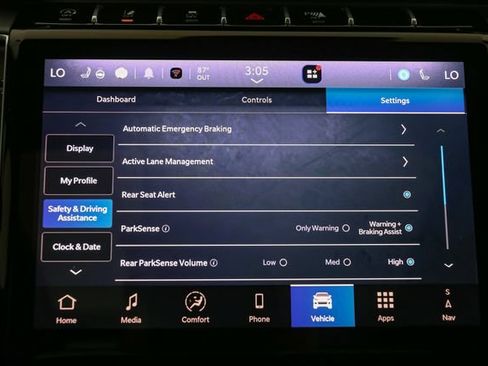 Used 2025 Jeep Grand Cherokee Limited AWD/4WD image 29