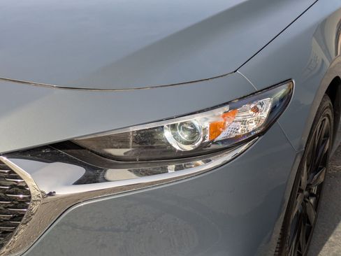 Used 2023 MAZDA MAZDA3 s image 10