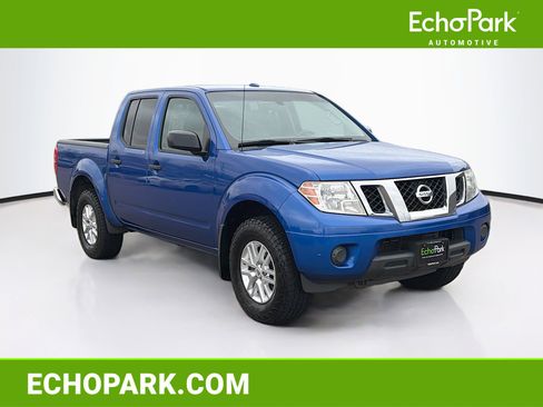 Used 2015 Nissan Frontier SV AWD/4WD image 1