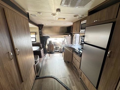 Used 2017 Ford E-450 and Econoline 450 Super Duty w/ Motorhome Prep Package RWD image 23