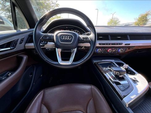 Used 2018 Audi Q7 2.0T Premium Plus w/ Premium Plus Package AWD/4WD image 6