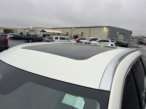 Used 2023 INFINITI QX60 Sensory w/ Vision Package image 7