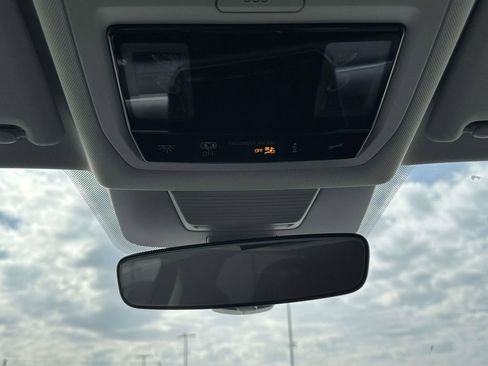 New 2025 Volkswagen Tiguan S AWD/4WD image 23