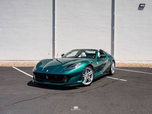 Used 2022 Ferrari 812 GTS RWD image 1