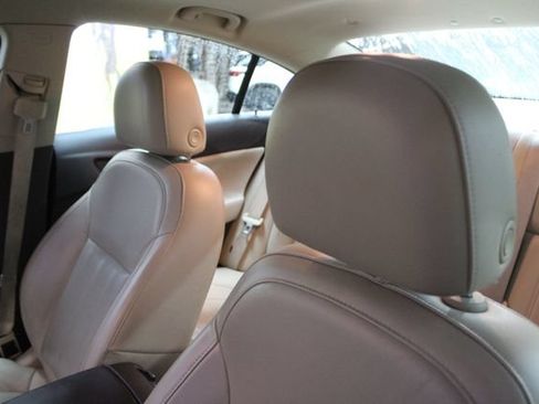 Used 2017 Buick Regal Premium w/ Driver Confidence Package #1 FWD image 21