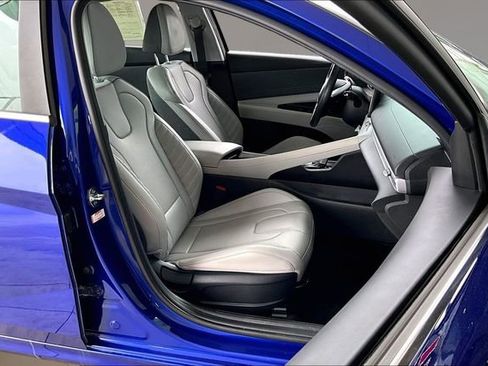 Used 2024 Hyundai Elantra Limited FWD image 27