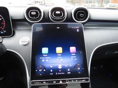 Used 2025 Mercedes-Benz C 300 4MATIC Sedan image 15