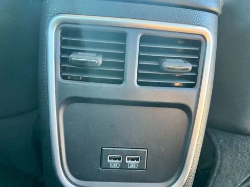 Used 2021 Chrysler 300 Touring w/ Driver Convenience Group RWD image 22