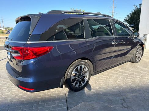 Used 2023 Honda Odyssey EX-L image 5