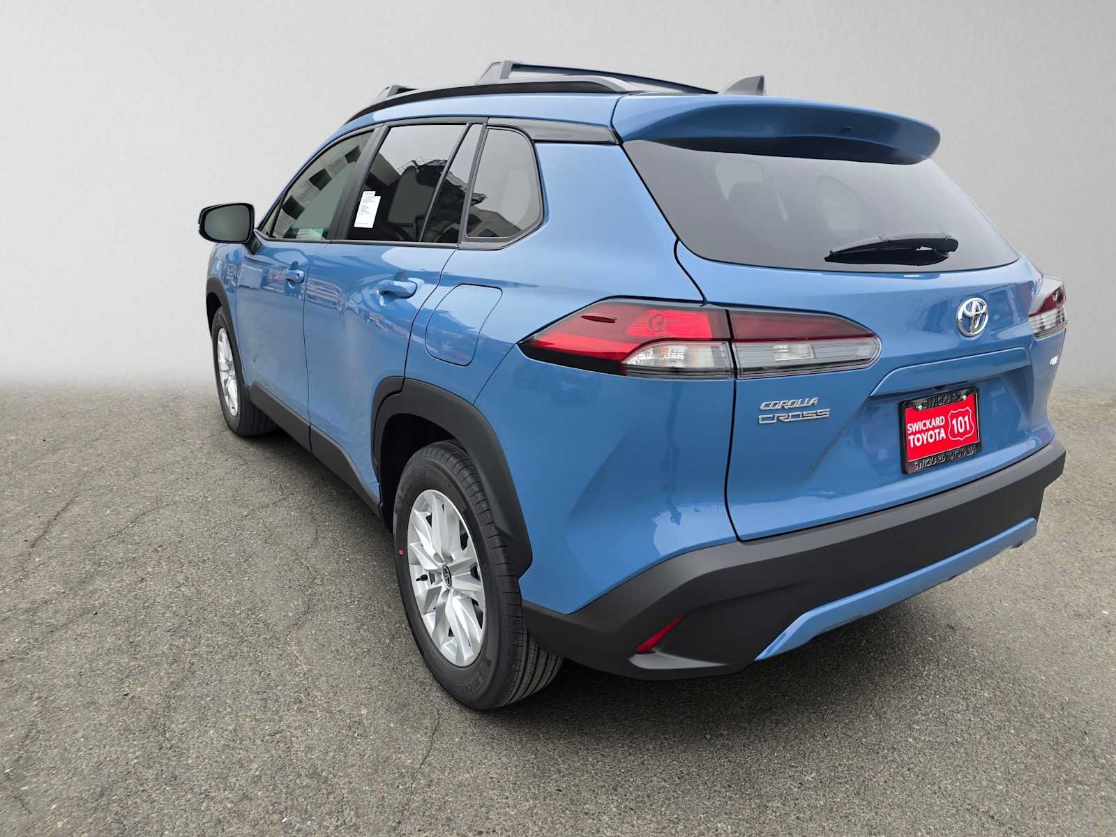 New 2026 Toyota Corolla Cross LE FWD image 5