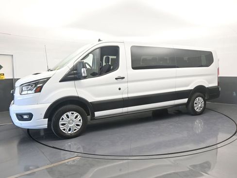 Used 2023 Ford Transit 350 XLT image 2