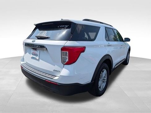 Used 2021 Ford Explorer XLT AWD/4WD image 7