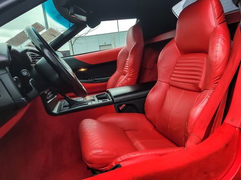 Used 1995 Chevrolet Corvette Convertible image 7