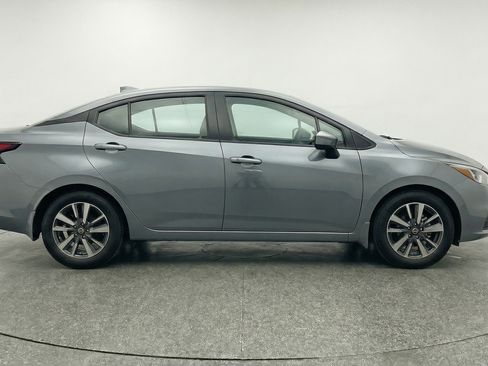 Used 2025 Nissan Versa SV image 11