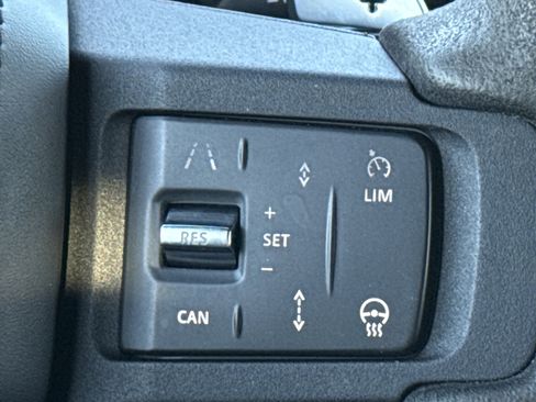 Used 2023 Land Rover Defender 110 V8 image 20