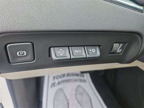 Certified 2023 Buick Enclave Avenir w/ Avenir Technology Package image 36