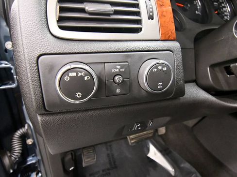 Used 2013 GMC Sierra 2500 SLT AWD/4WD image 16